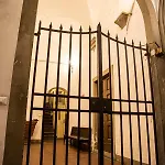 Appartamento Studio In Tornabuoni Within A Renaissance Building *